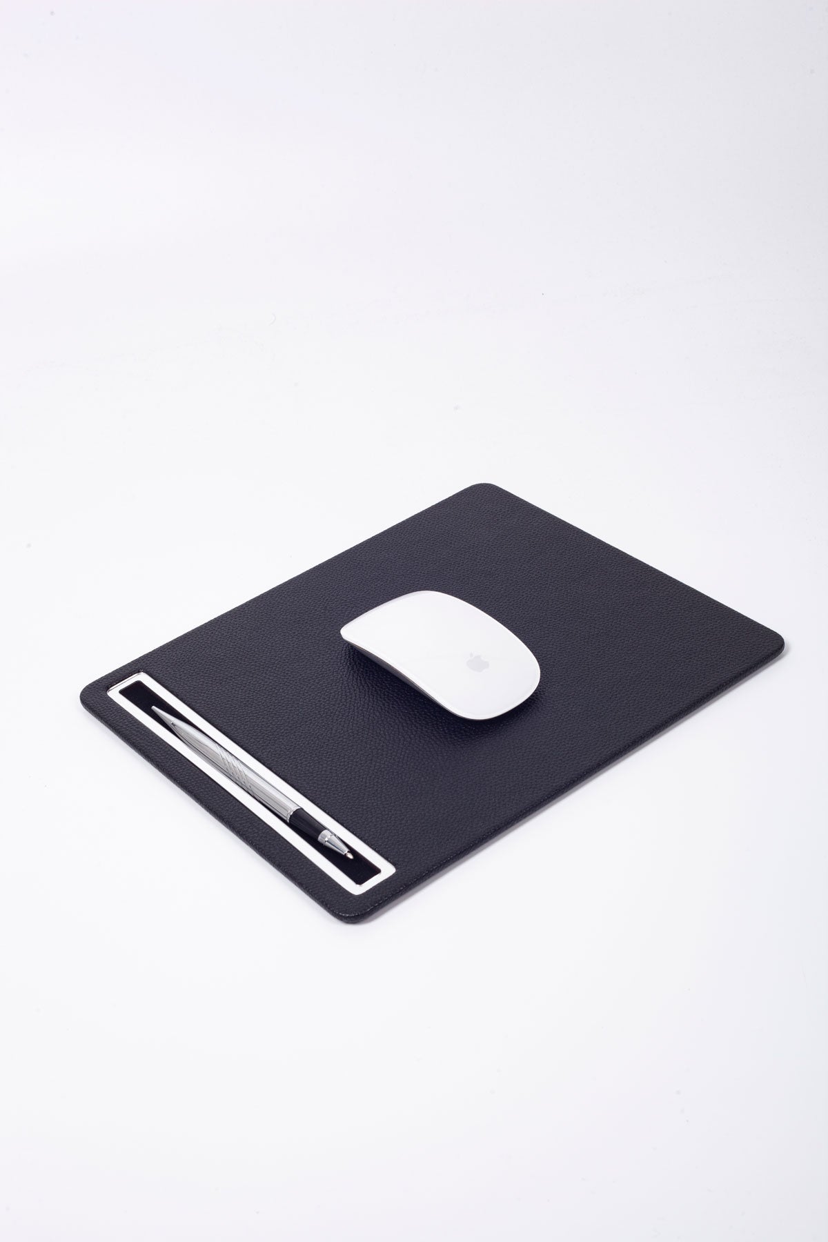 Leather Mousepad Black Chrome Detailed