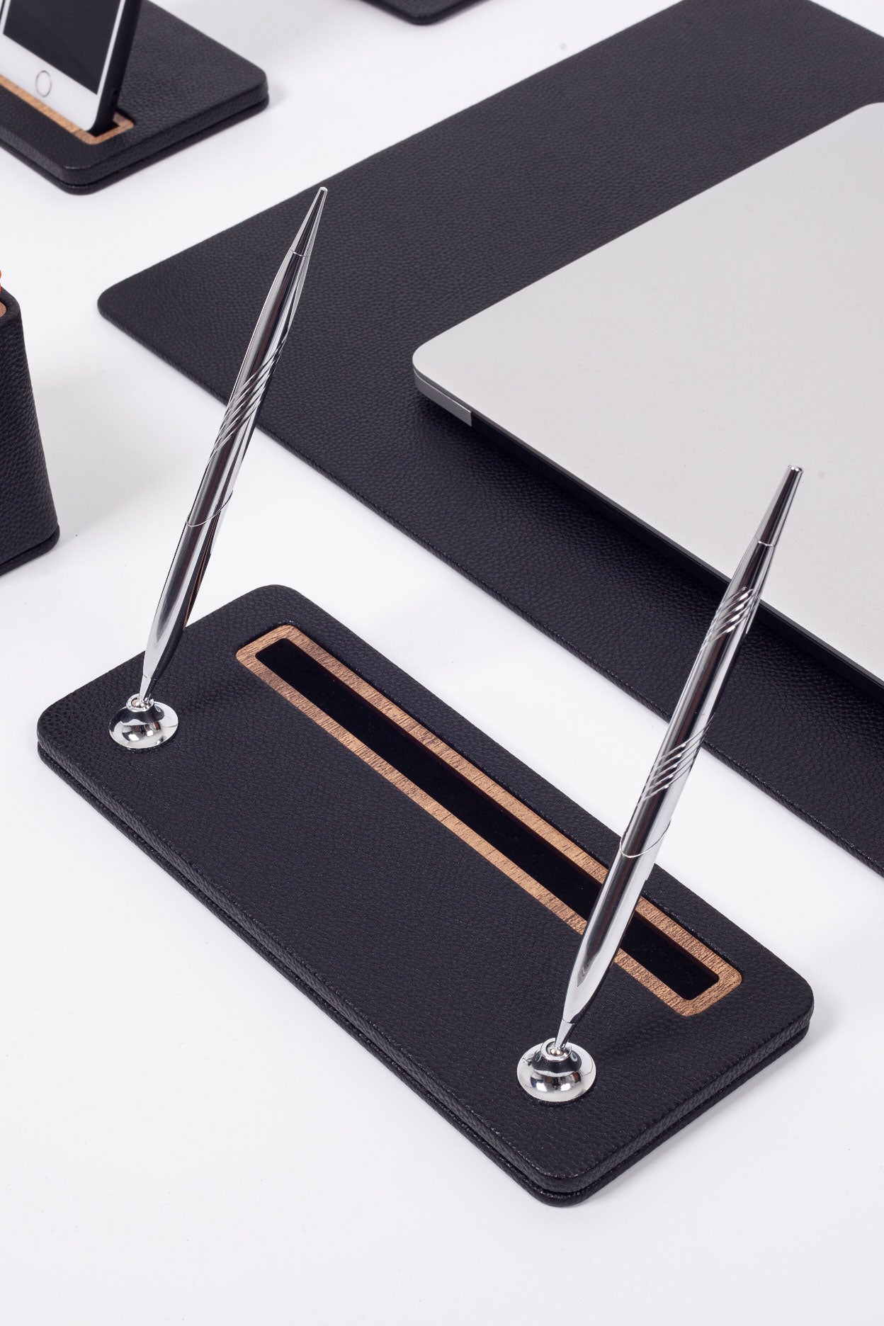 Pera Leather Desk Set 6 Pieces