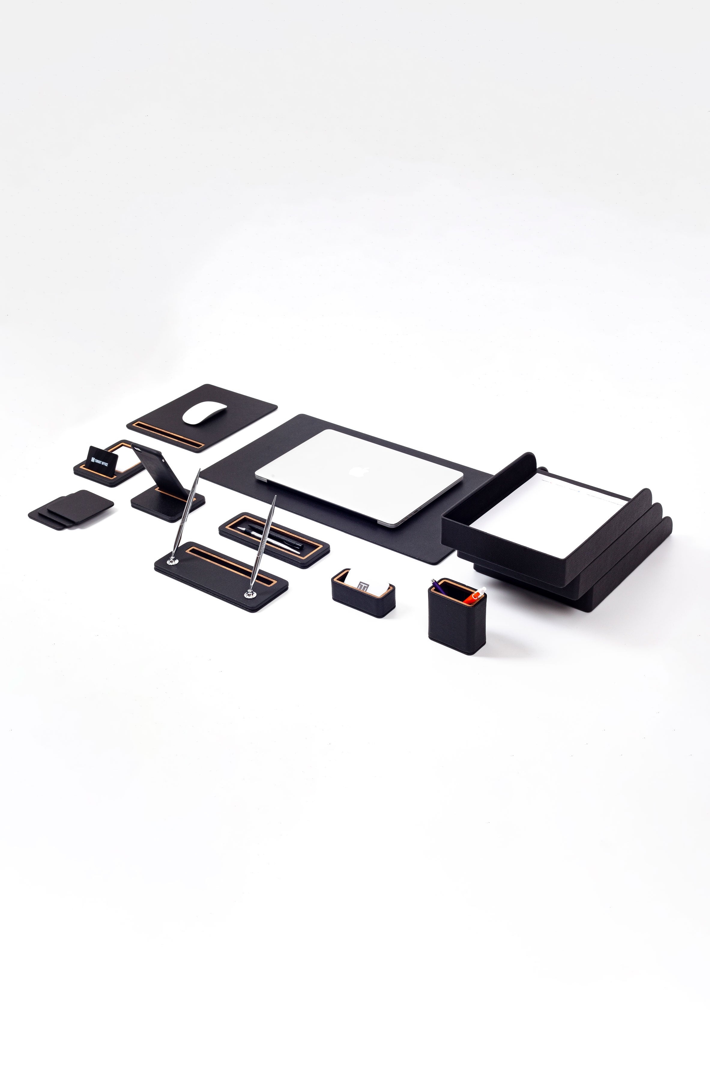 Pera Leather Desk Set 12 Pieces With Three Document Shelves