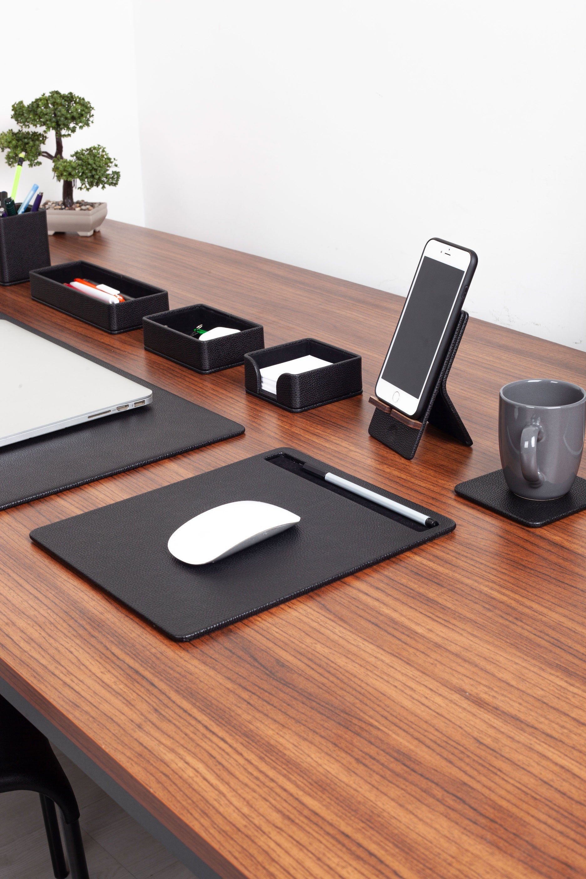 Felix Edge Leather Desk Set Black 8 Pcs