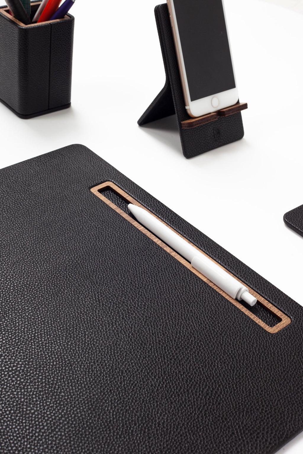 Alya Vertical Slatted Leather Desk Set Black 6 Pcs