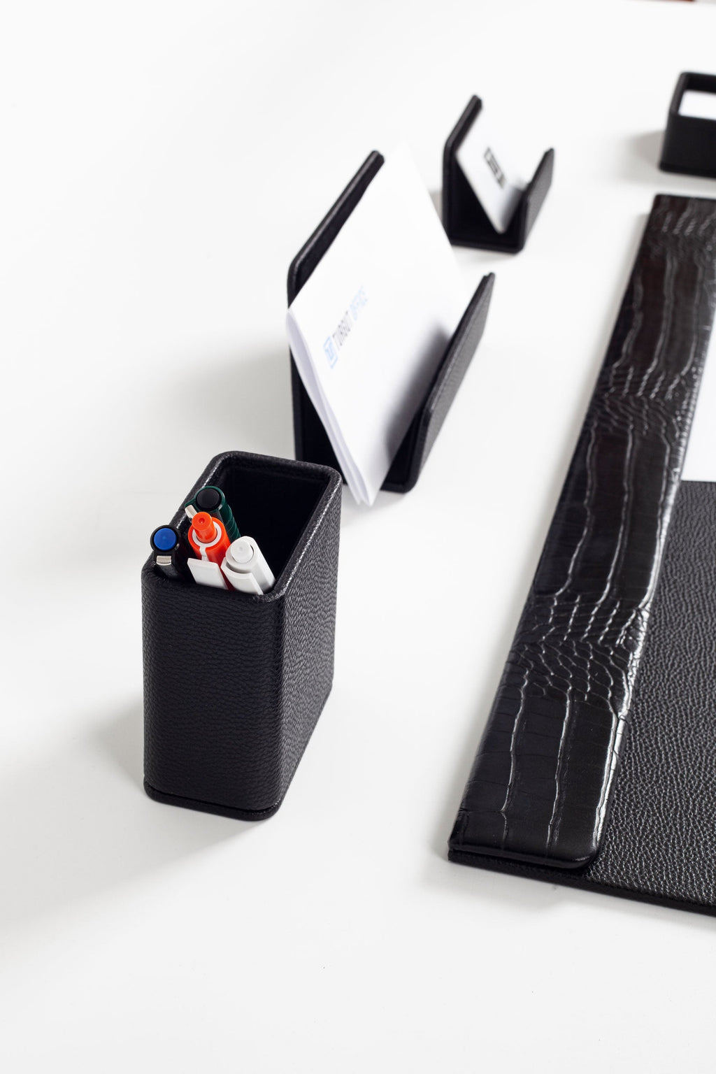 Loft Leather Desk Set Black 5 Pieces Horizontal Coroco Detailed