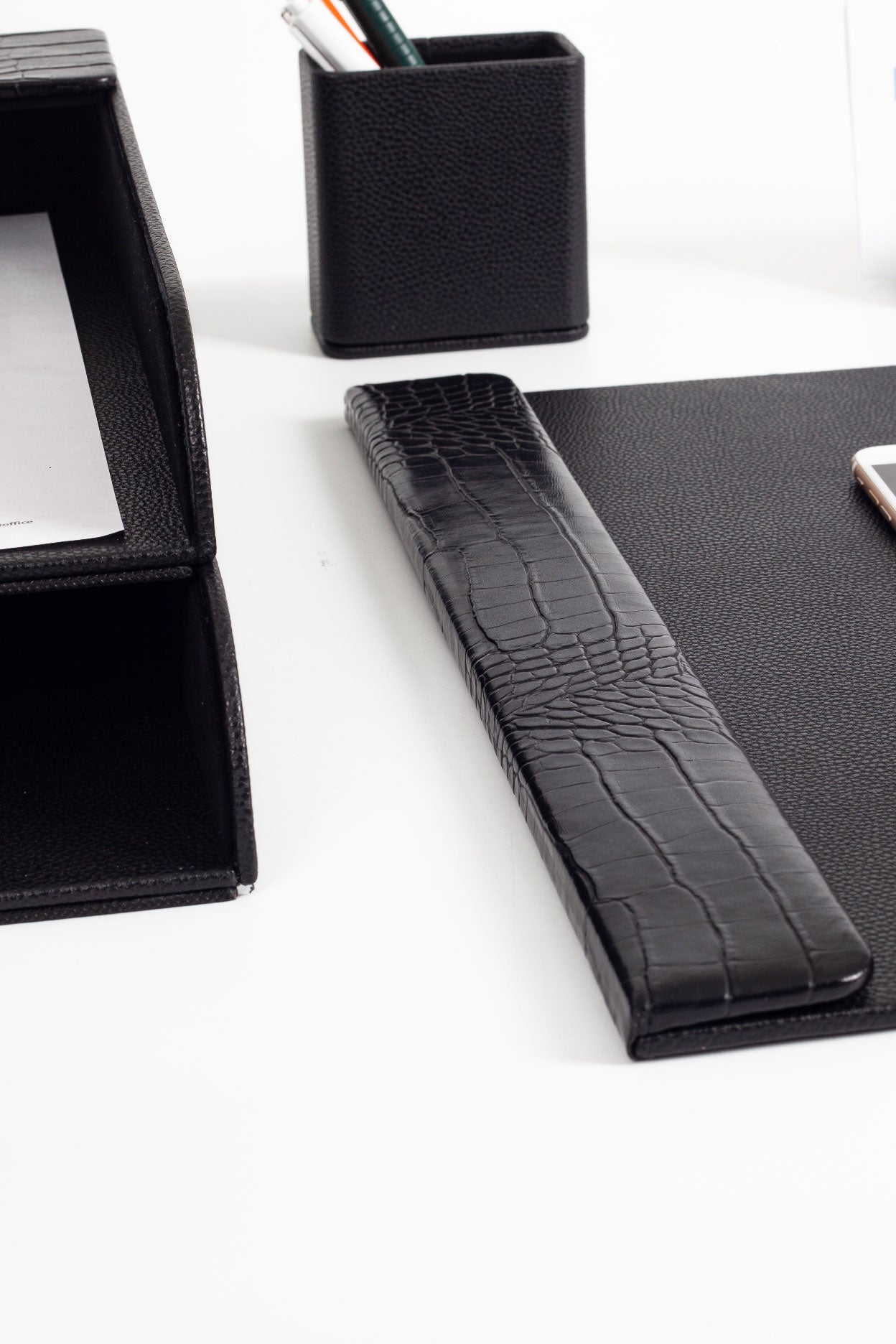 Loft Leather Desk Set Black 7 Pieces Vertical Coroco Detailed