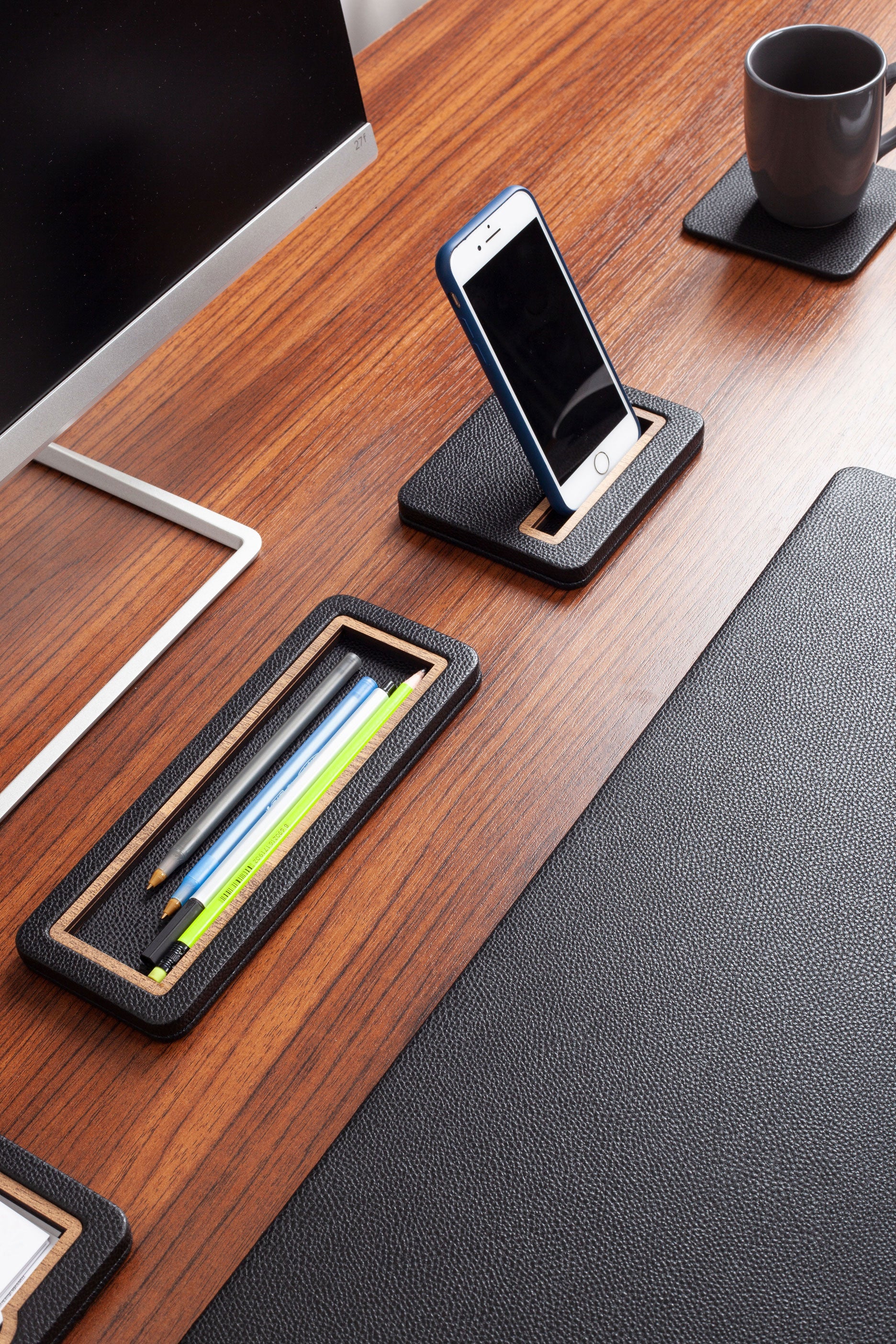 Paris Leather Desk Set Black 8 Pieces