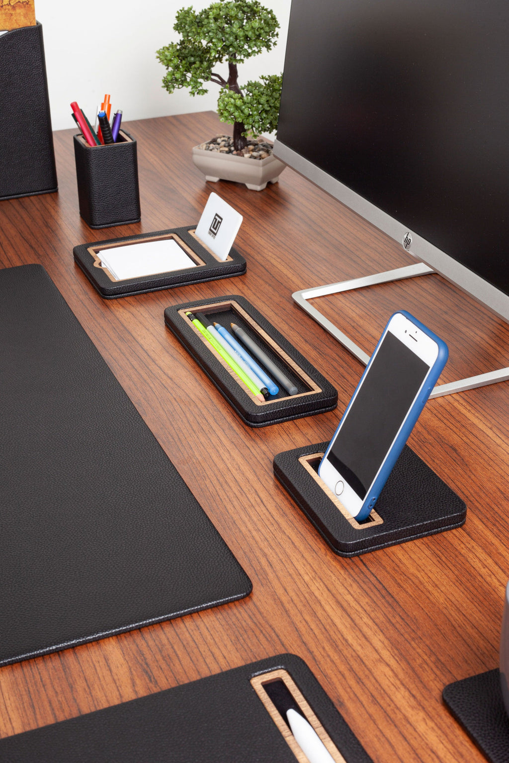 Paris Leather Desk Set Black 8 Pieces