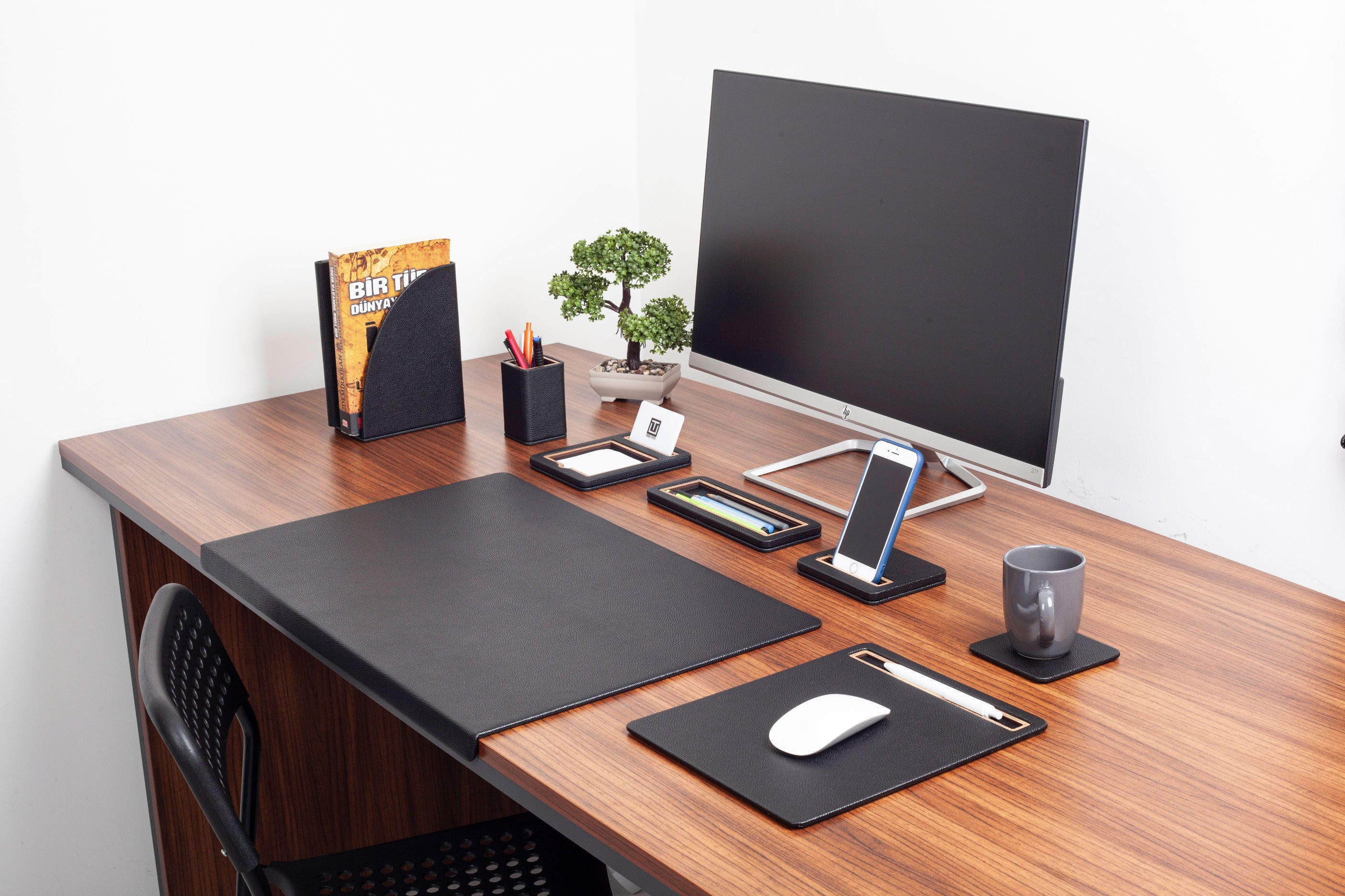 Paris Leather Desk Set Black 8 Pieces