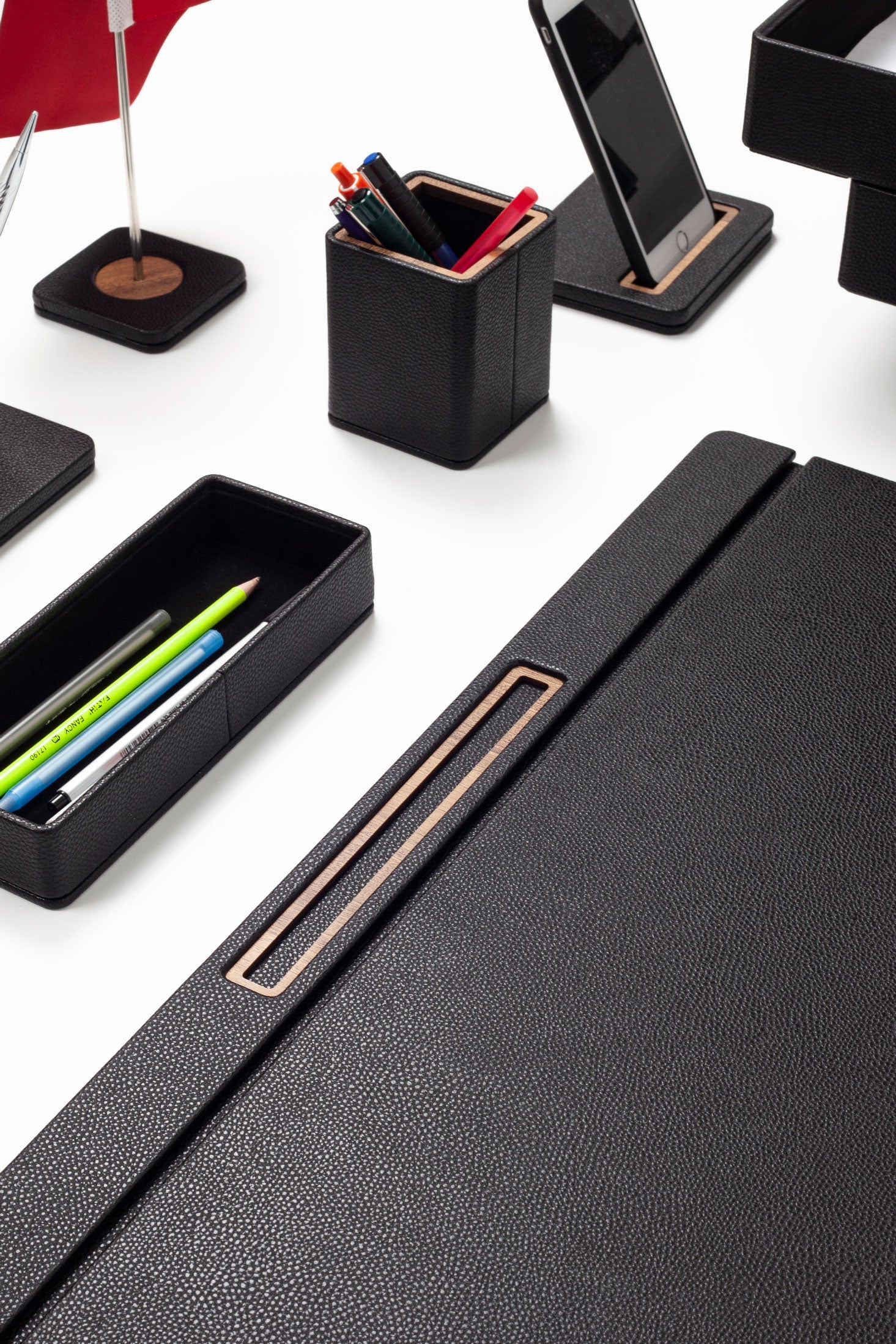 Capella Leather Desk Set Full Set