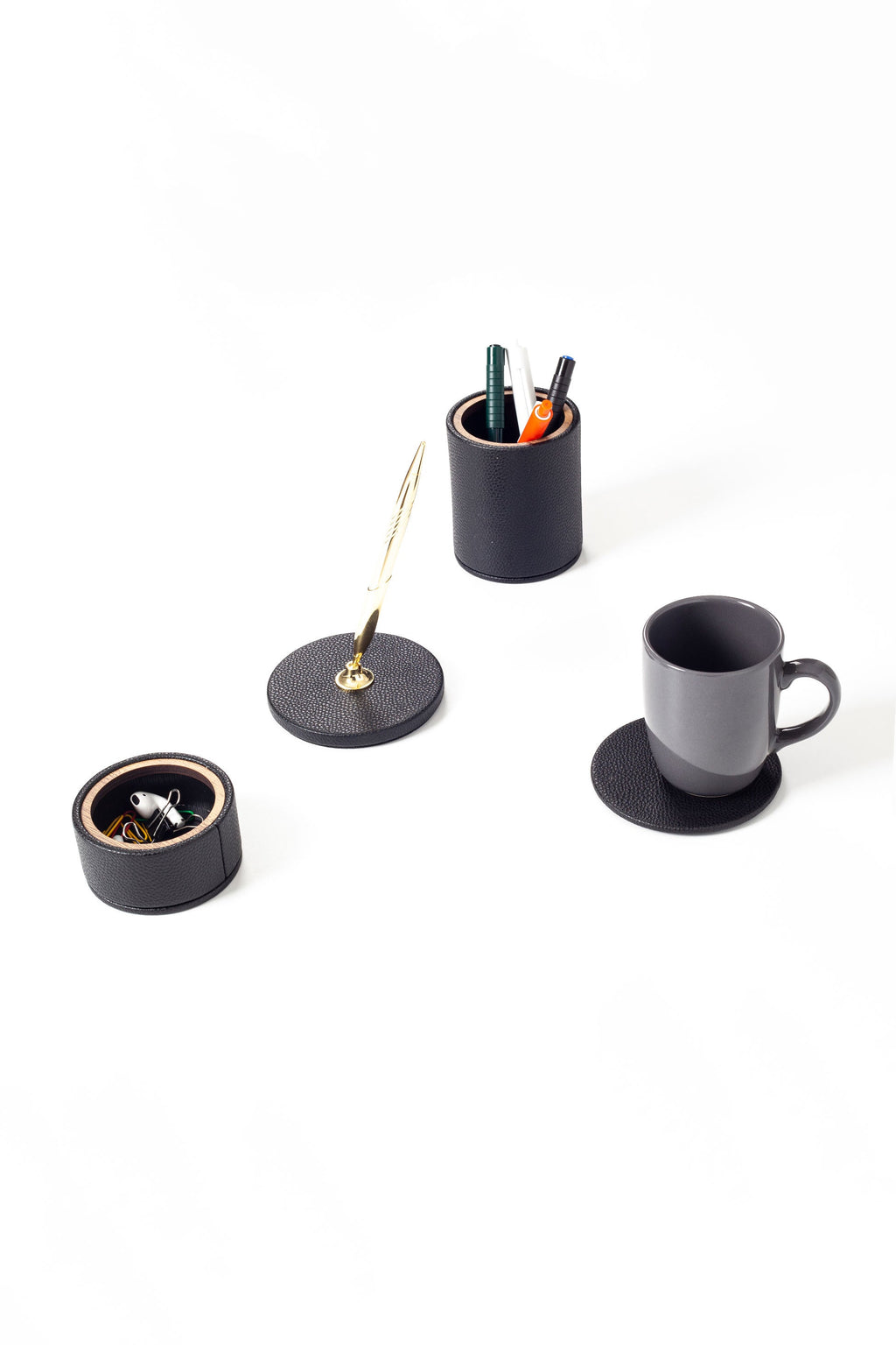 Polo Leather Desktop Set 4 Pieces Wooden Detailed With Gold Pen