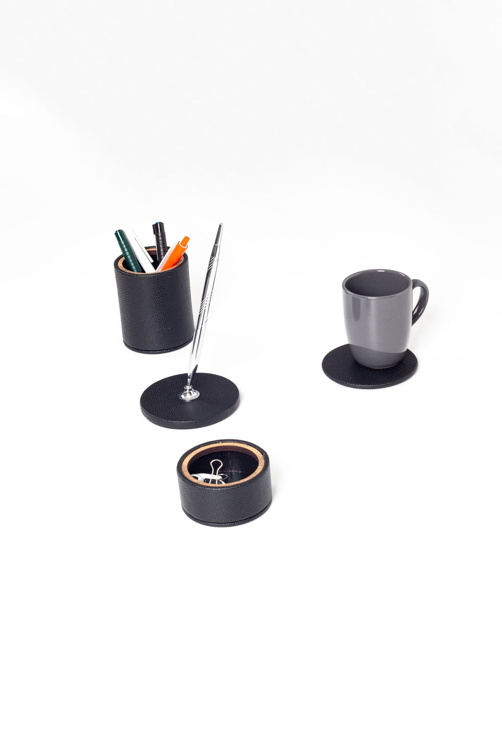 Polo Leather Desktop Set 4 Pieces Wooden Detailed Chrome Pen